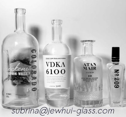comprar botella de vidrio del Tequila 0.75L con la impresión del tapón de cristal ISO14001 de oro online manufacture