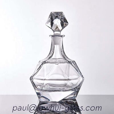 calidad  21.5mm Liquor Decanter Bottle Barware Diamond Cut Crystal Whiskey Decanter fábrica