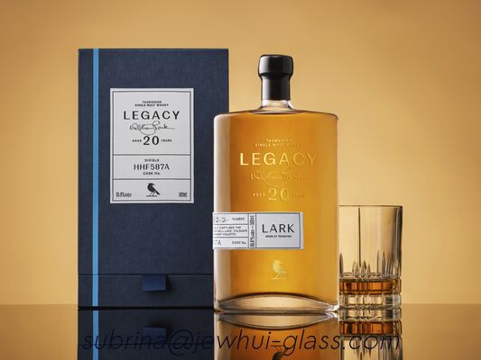 Buen precio Botellas de vidrio de whisky Lark de 500 ml en línea