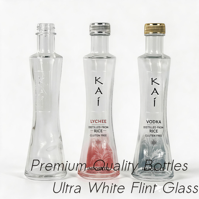 Buen precio Botellas de vidrio de metalización dorada de 50 ml/100 ml/ 500 ml/ 700 ml en línea